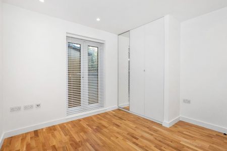 1 bedroom ground floor flat to rent - Photo 3