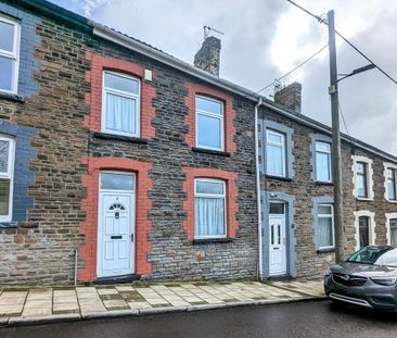 3 bedroom terraced house to rent - Photo 5