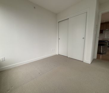 2 Bedroom - Photo 4