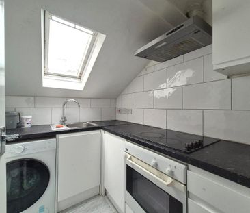 1 bedroom property to rent - Photo 3