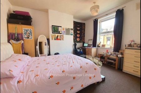 2 Bed Houses Hyde Park Leeds - Photo 3