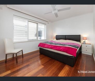 8/10 Dickens St , ELWOOD - Photo 3