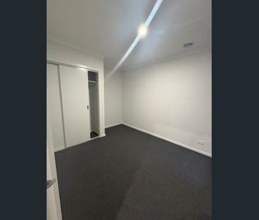 Modern Comfort in the Heart of Tarneit – $500 Per Week - Photo 5