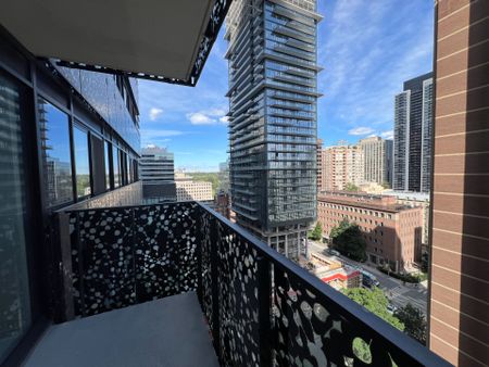 For Lease - 55 Charles Street Unit# 1401, Toronto, Ontario - Photo 3