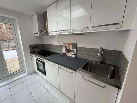 2 bedroom ground floor flat to rent - Photo 3