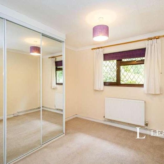 Hollybank Lane, Emsworth, PO10 - Photo 1