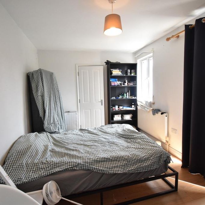 3 bedroom apartment to rent - Photo 1