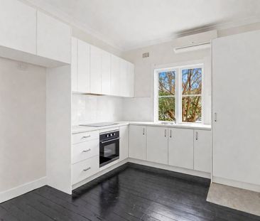 Charming Family Home in Prime Northmead Location - Photo 4