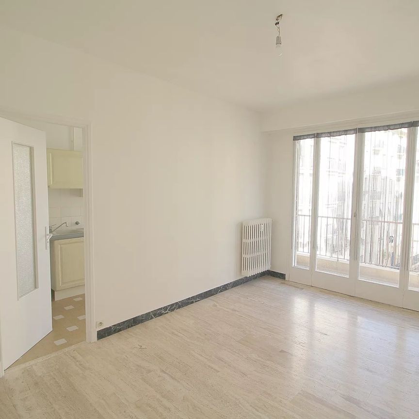 Location Appartement 2 pièces 46m² NICE 06000 - Photo 1