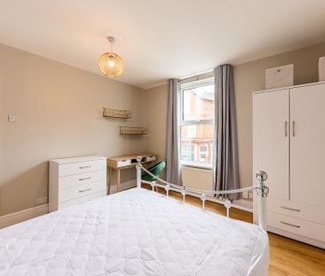 1 bedroom in a house share to rent - Photo 4