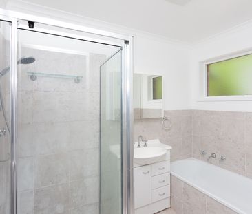 5 Crooke Close, Calwell ACT 2905 - House For Rent | Domain - Photo 1