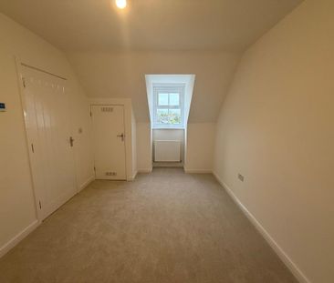 3 bedroom terraced house to rent - Photo 6