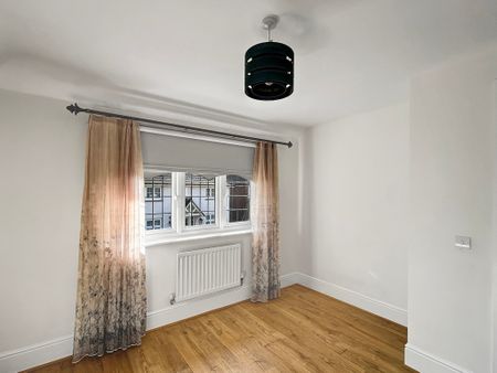 A wonderful, four-bedroom family home occupying a spacious plot on the edge of the popular South-Cambridge Redrow development. Less than six miles to Cambridge and in good proximity to a variety of local schools. * 50% off first months rent * - Photo 3