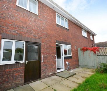 3 bedroom semi-detached house to rent - Photo 3