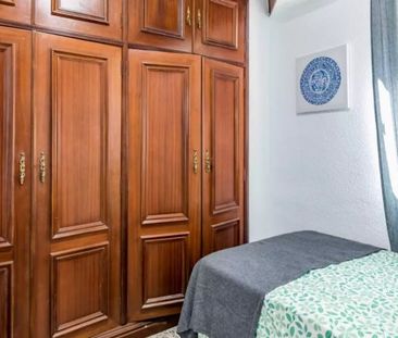 Avinguda del General Avilés, Valencia, Valencian Community 46015 - Photo 2