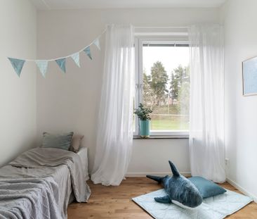 Idunvägen 12, 74569, Enköping - Photo 1