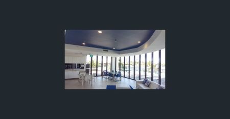 2 Bedrooms + Study Water View Apartment - Photo 3