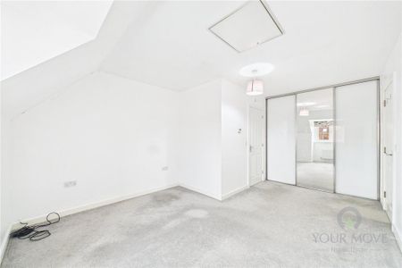 4 bedroom semi-detached house to rent - Photo 5