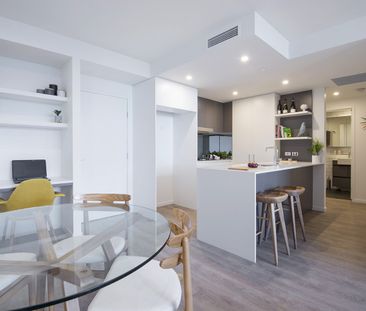 Elevated Apartment Living on the 15th Floor in Toowong - Photo 4
