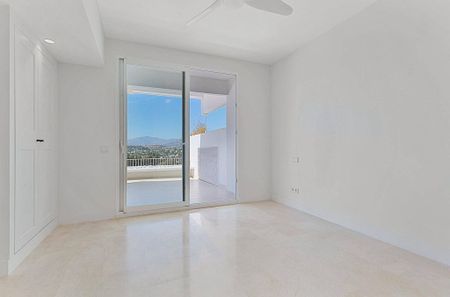 3 room luxury Apartment for rent in Marbella, Andalusia - Photo 5