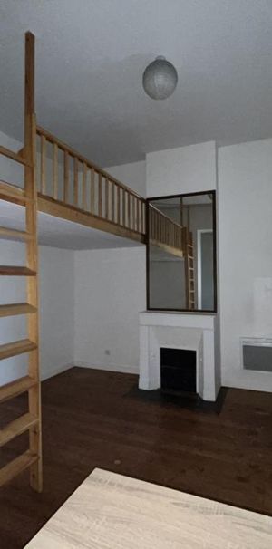 Location Appartement 1 pièce 21m² BORDEAUX 33000 - Photo 1