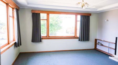 FAMILY HOME WITH VIEWS - Photo 3