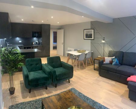 3 bedroom apartment to rent - Photo 2