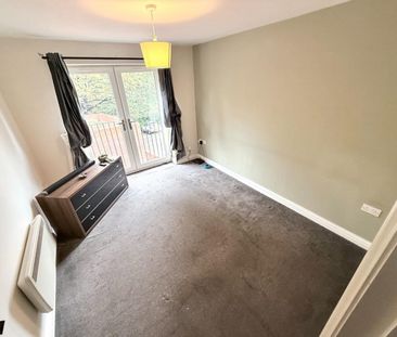 2 bedroom Flat To Let - Photo 6