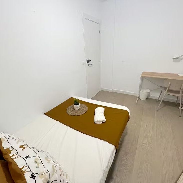 Avinguda del Regne de València, Valencia, Valencian Community 46005 - Photo 1