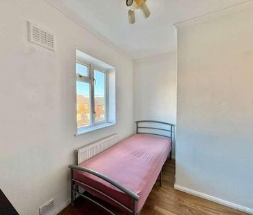 Castleton Road, Ruislip, HA4 - Photo 5