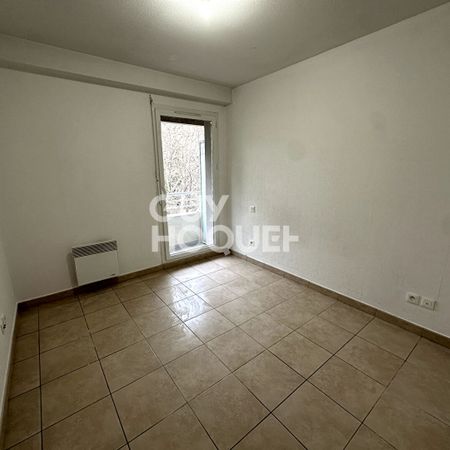 Location d'un appartement F2 à PERPIGNAN dernier étage - Photo 3