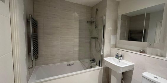 Room in a Shared Flat, London, NW10 - Photo 3