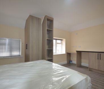 1 bedroom Property to rent - Photo 3