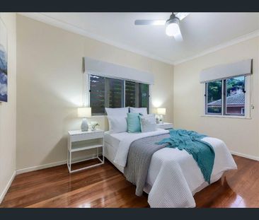 Fantastic Low-Set Home with Ensuite & Entertainer's Deck - Photo 2
