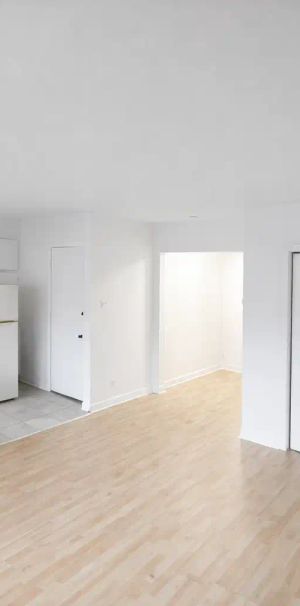 4304 Pierre de Coubertin — 1-1/2 - Photo 1