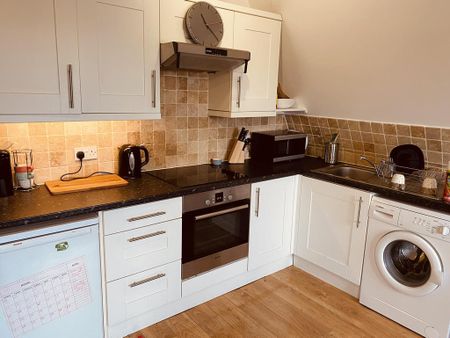 1 bedroom flat to rent - Photo 5