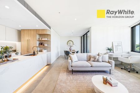 Well-Designed 2-Bedroom Apartment in Prime Green Square Location - Photo 3