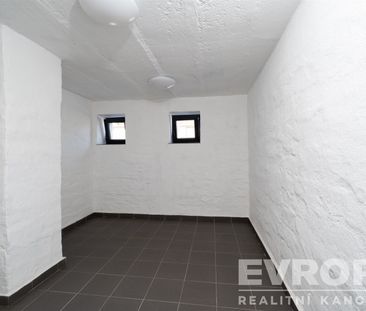 Pronájem bytu 1+kk a garsoniéry 44 m², Dolní Branná - Photo 2