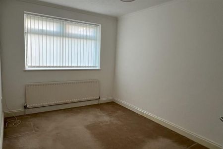 3 bedroom detached bungalow to rent - Photo 5