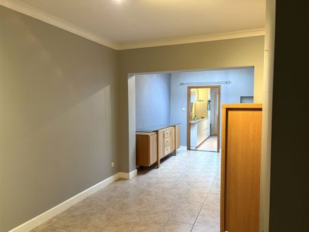 Huis met twee slaapkamers te huur. - Foto 4