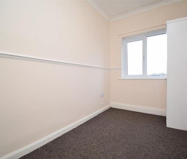 High Street, Ossett - Photo 1