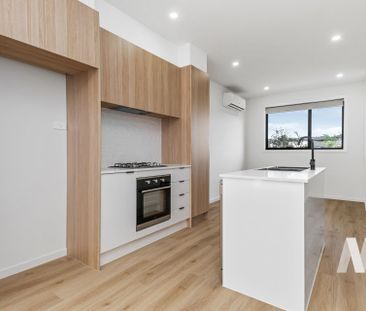 15 Rakia Walk, Fraser Rise VIC 3336 - Townhouse For Rent | Domain - Photo 3