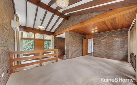 Charming 5-bedroom Home conveniently located next to Tea Tree Plaza & O'Bahn! - Photo 2