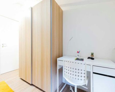 Viale Alfredo Oriani, Bologna, Emilia-Romagna 40137 - Foto 2