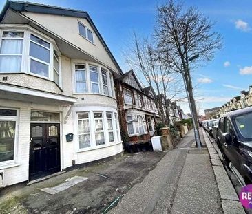 Brightwell Ave, Westcliff On Sea, SS0 - Photo 1