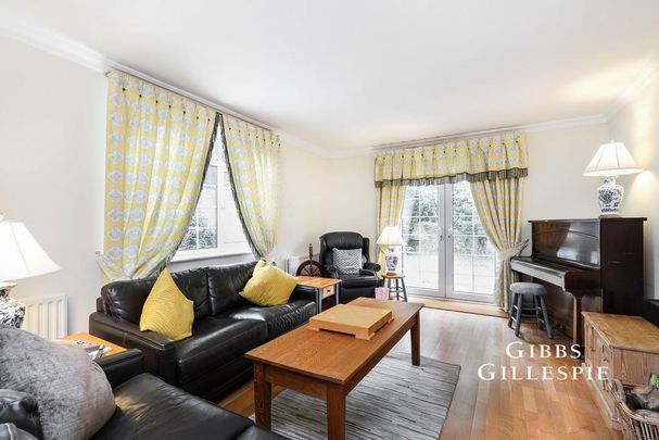 5 bedroom detached house to rent - Photo 1