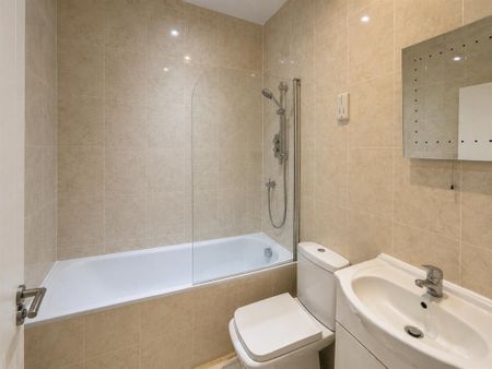 Room in a Shared Flat, Alfred Road, W3 - Photo 3