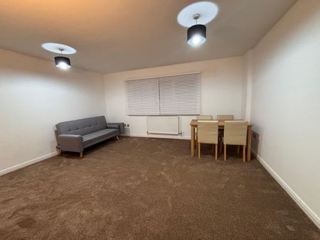 2 Bed Flat, Wickfield Apartments, E15 - Photo 2