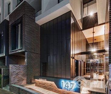 High Level Luxurious Spacious One Bedroom Designer Apartment in For... - Photo 1