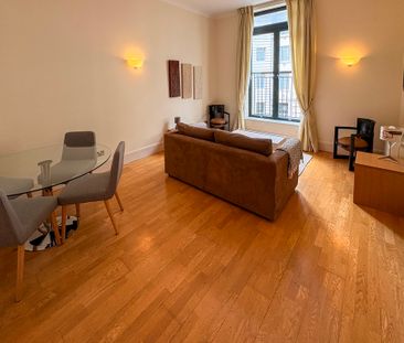 East Block, County Hall Apartments, Forum Magnum Square - Photo 2